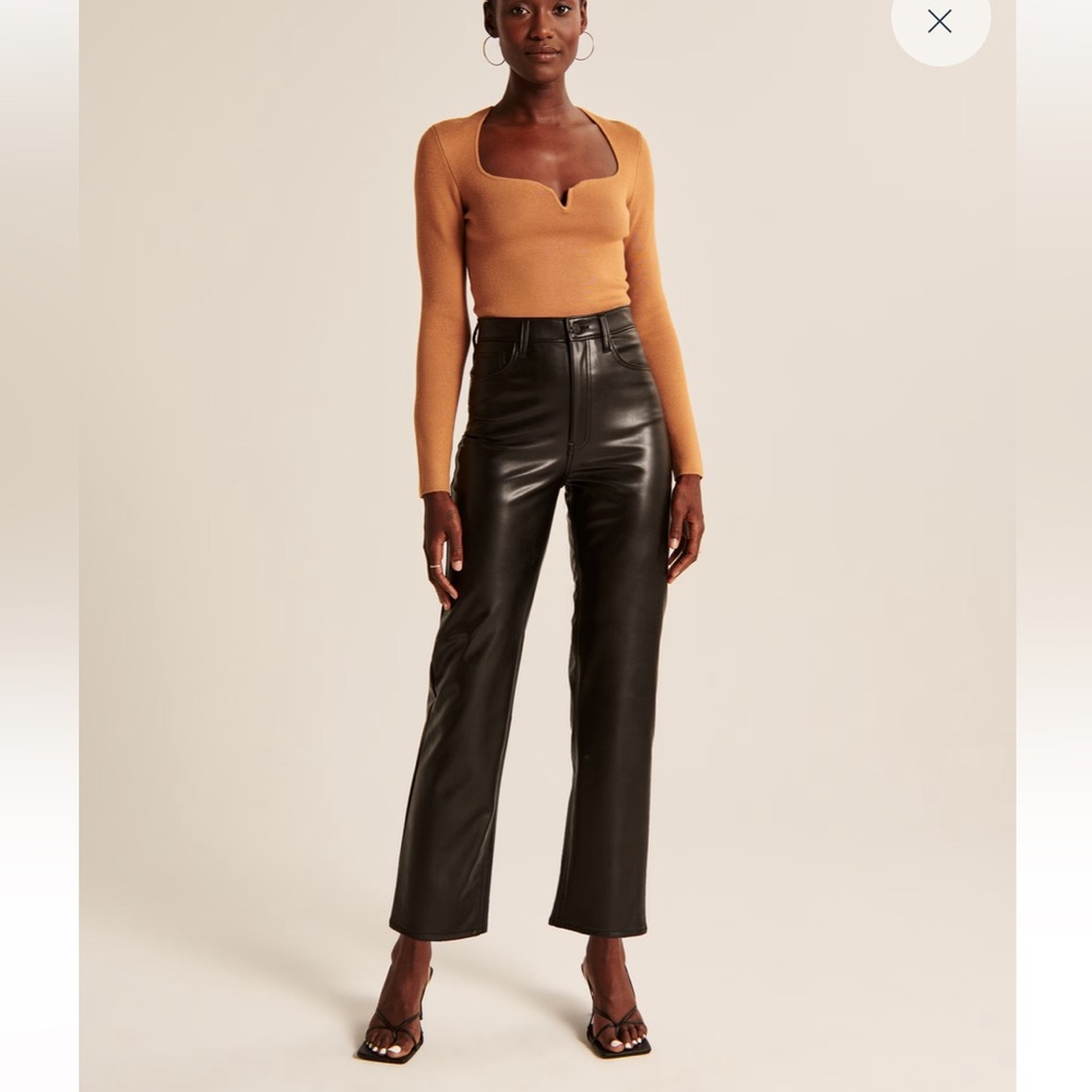 NWT Abercrombie Vegan Leather Ankle Straight Pant, 27